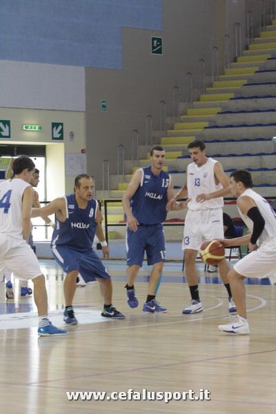 110924 basket 329_tn.jpg